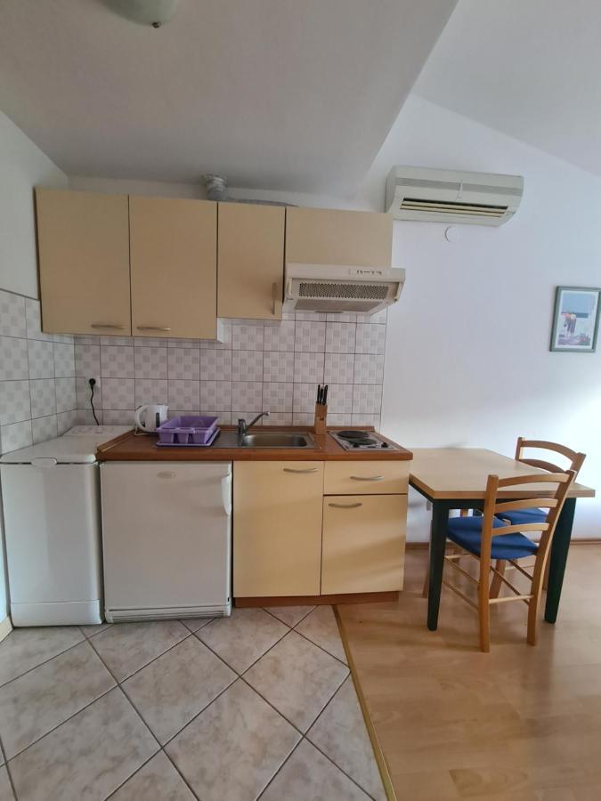 Apartmani Emily Pula Ngoại thất bức ảnh
